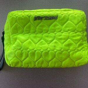 Betsey Johnson Quilted Heart Double Zip Large Green Makeup Bag 12.5" L x 9"H x 4